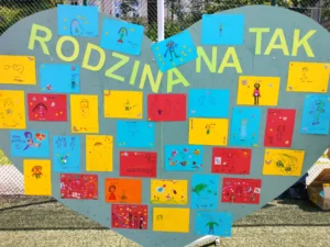 Read more about the article „RODZINA – ZDROWA , AKTYWNA DRUŻYNA”       KAMPANIA : „RODZINA NA TAK”